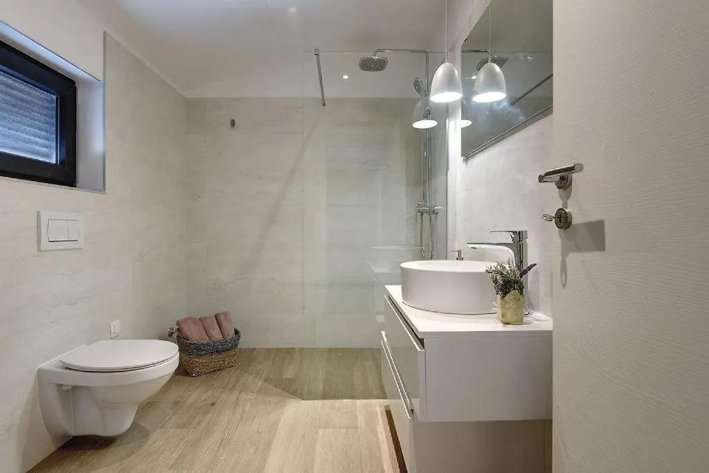 Holiday House With A Swimming Pool Loborika, Pula - 22776 Marcana